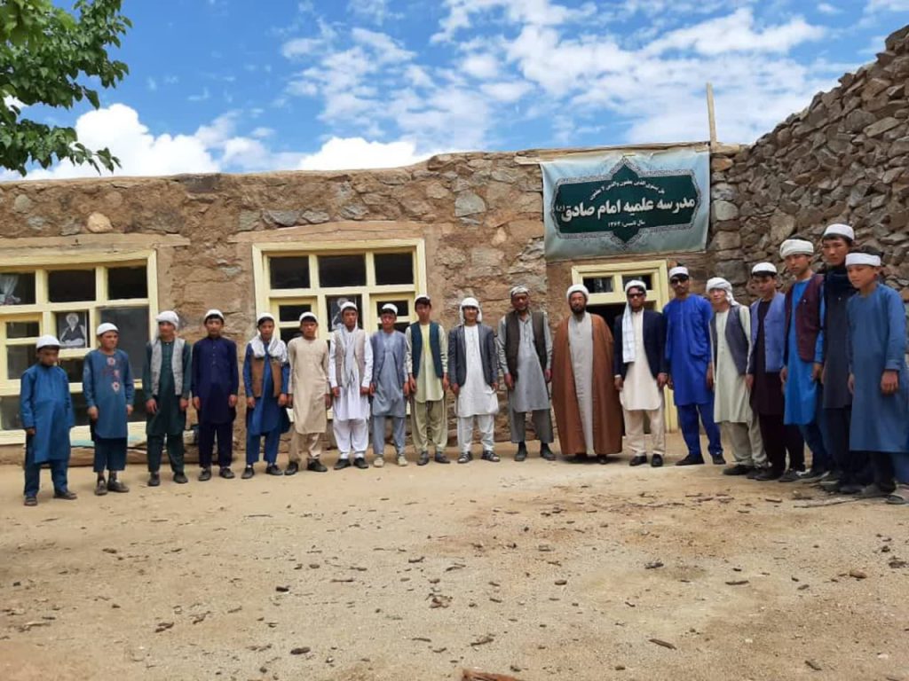 مدرسه علمیه امام صادق (ع)- ناهور